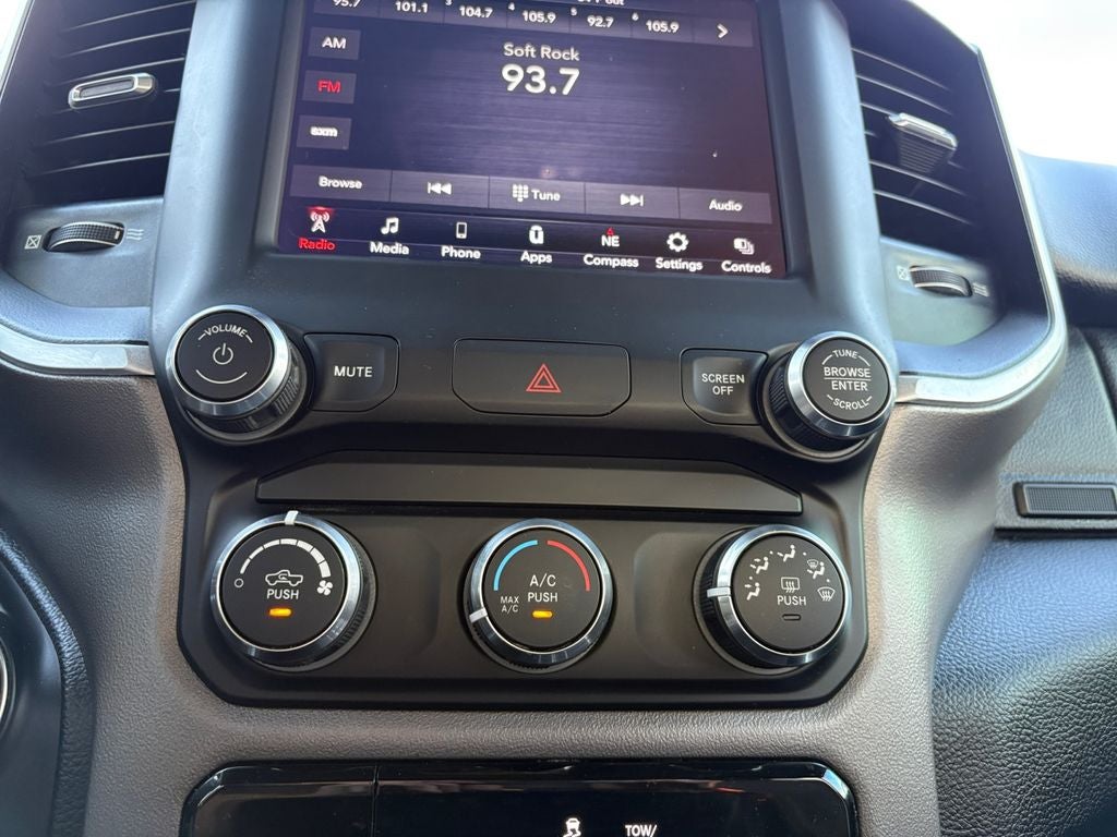 2020 RAM 1500 Big Horn Crew Cab 4x2 5'7' Box