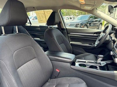 2023 Nissan Altima SV FWD