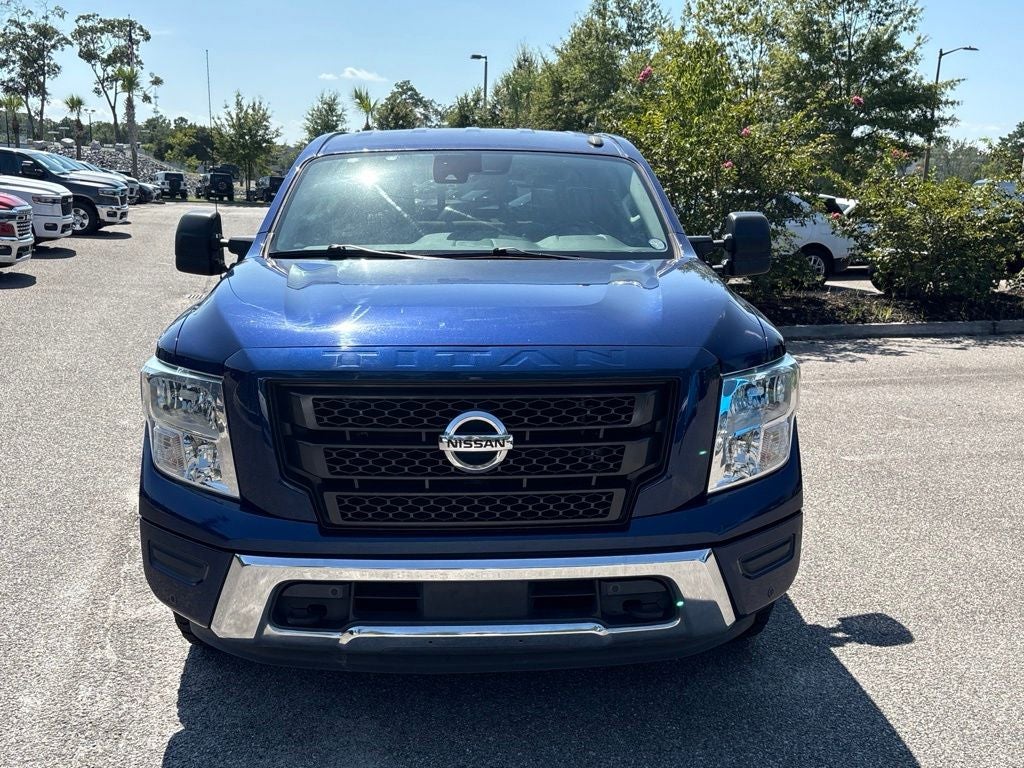 2021 Nissan TITAN Crew Cab SV 4x2