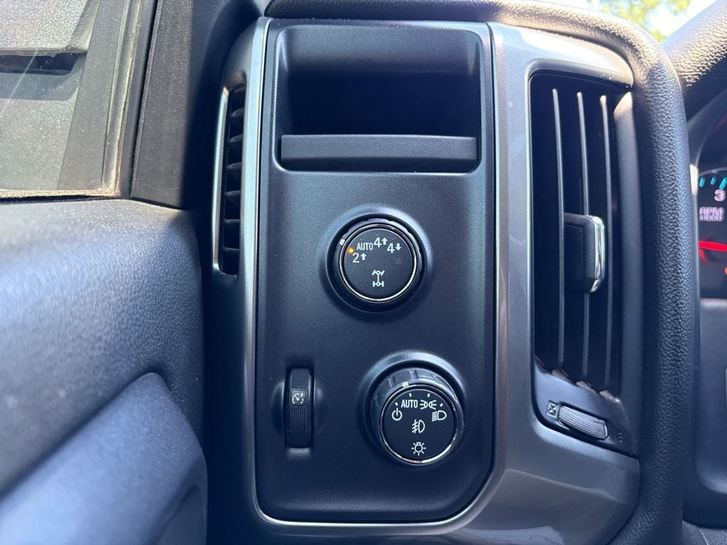 2018 Chevrolet Silverado 1500 LT LT1