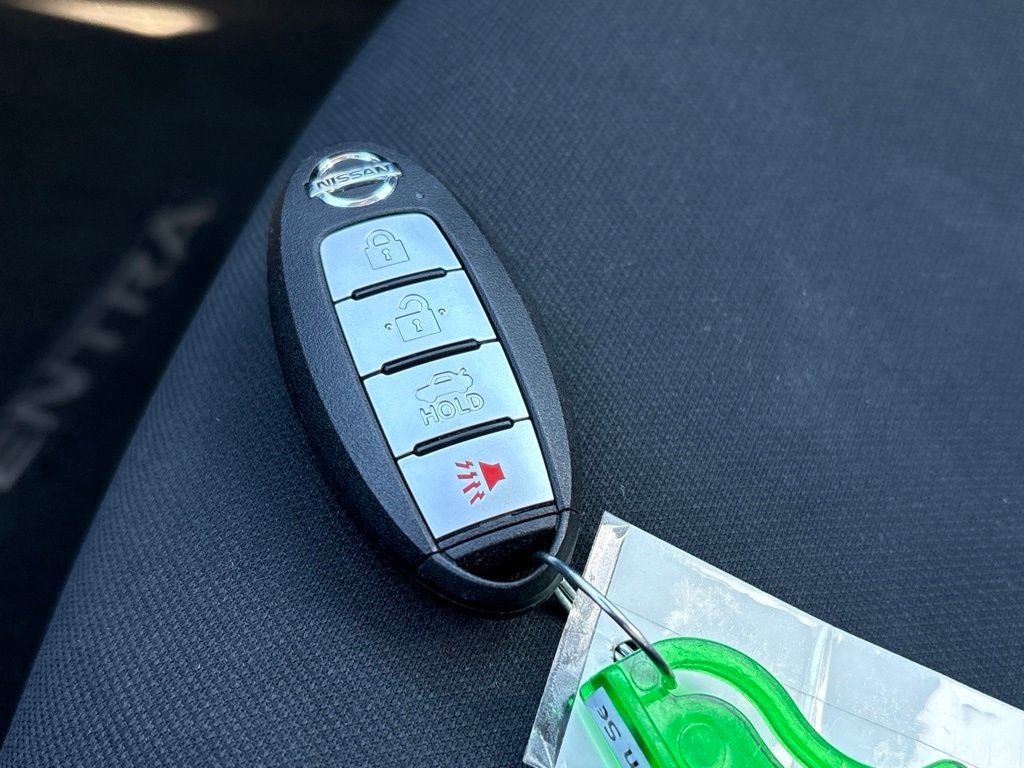 2022 Nissan Sentra SV Xtronic CVT