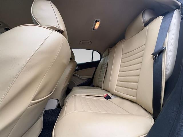 2017 Mercedes-Benz GLA 250 250