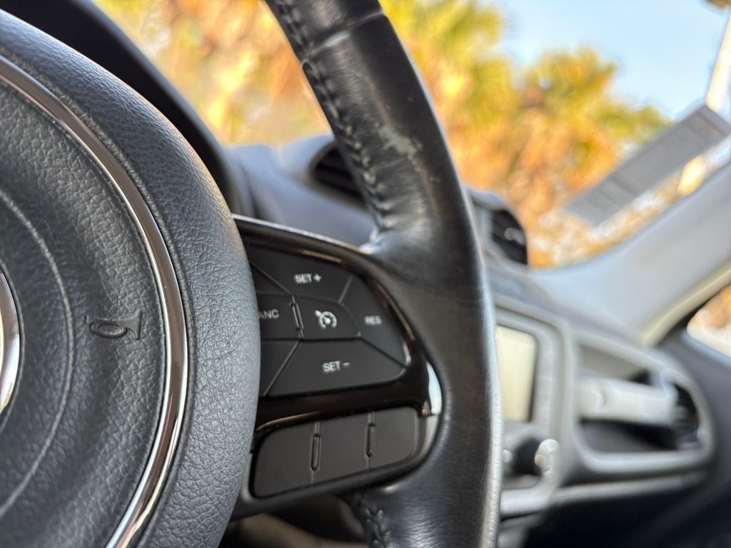 2017 Jeep Renegade Altitude FWD