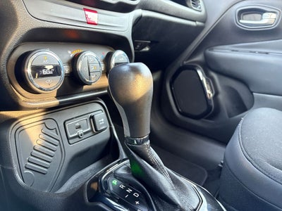 2017 Jeep Renegade Altitude FWD