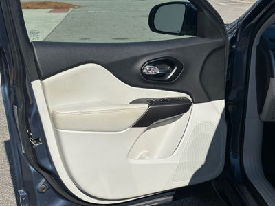 2020 Jeep Cherokee Lux