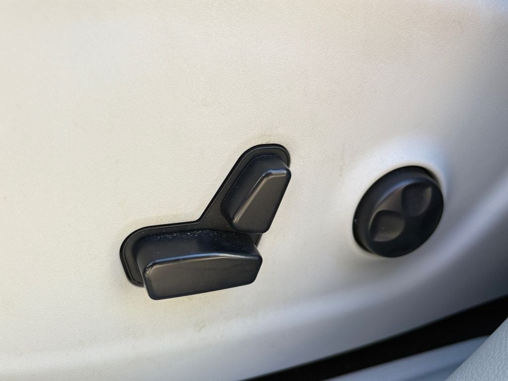 2020 Jeep Cherokee Lux