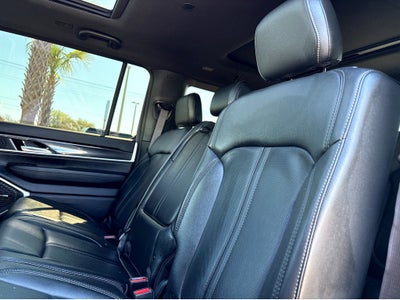 2024 Jeep Wagoneer BASE