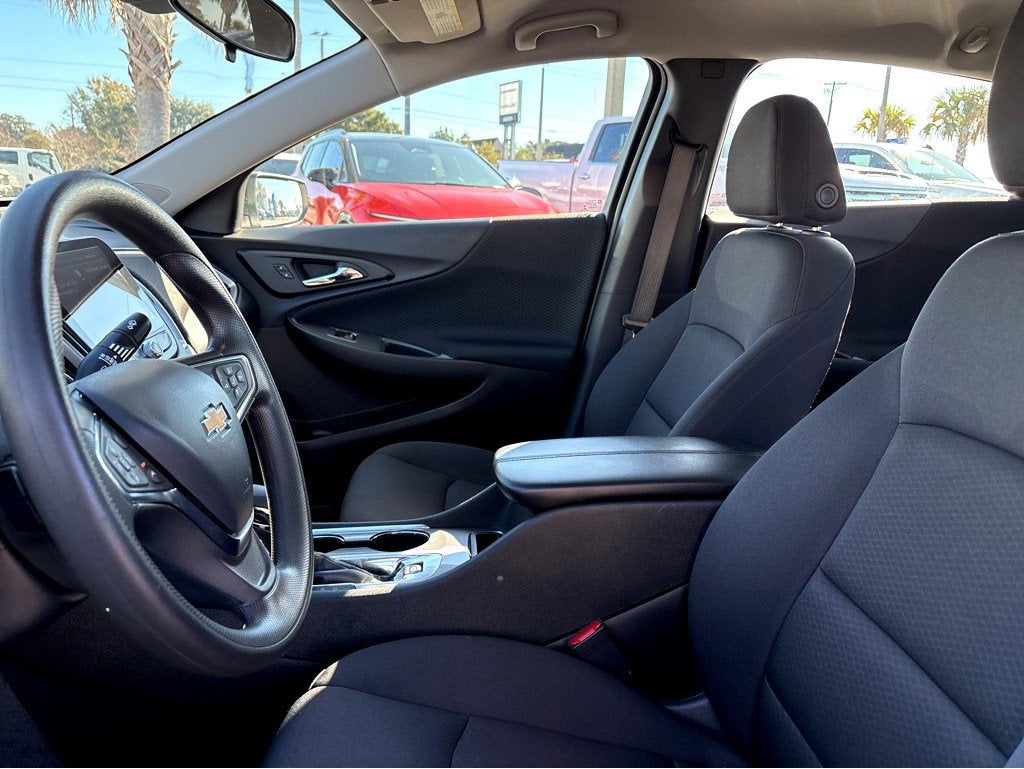 2025 Chevrolet Malibu 1LT