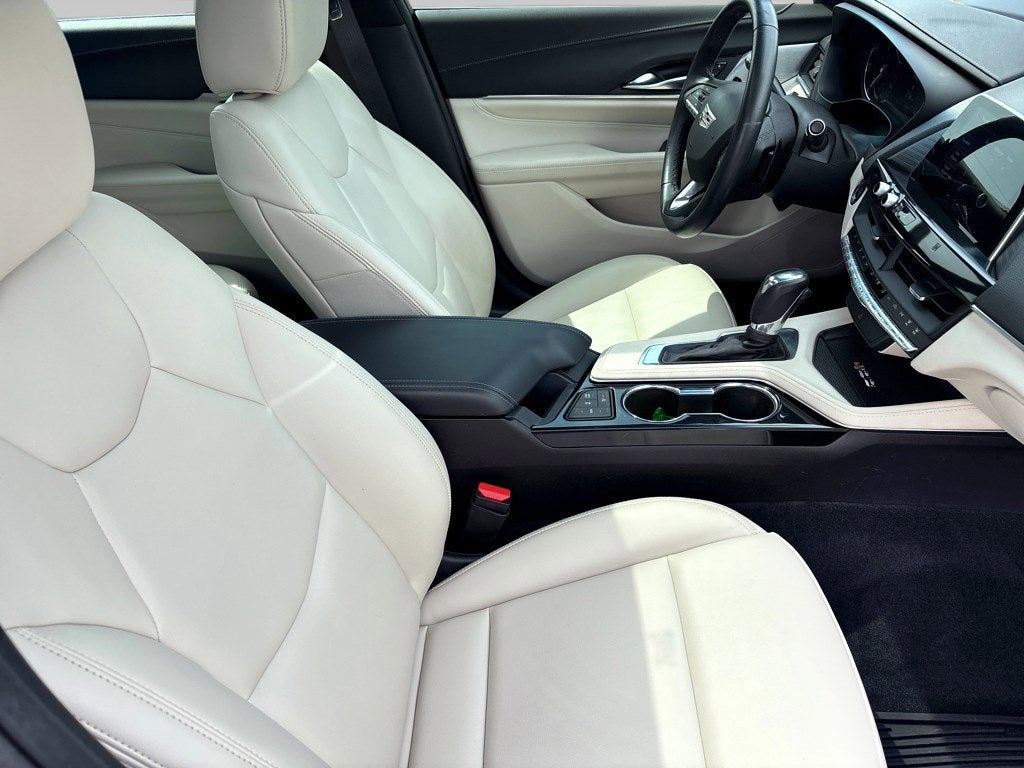 2021 Cadillac CT4 Luxury