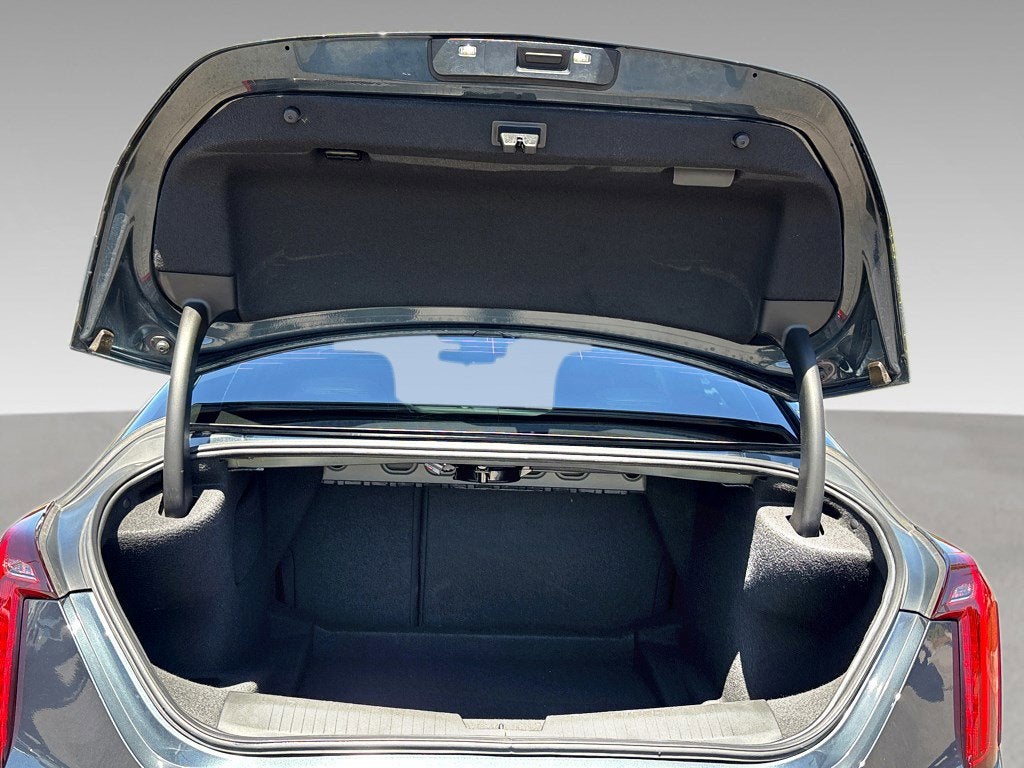 2022 Cadillac CT4 Luxury