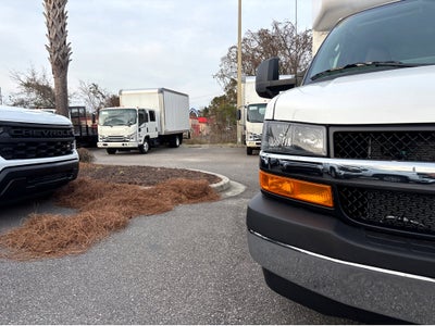 2025 Chevrolet Express Cutaway 3500 1WT