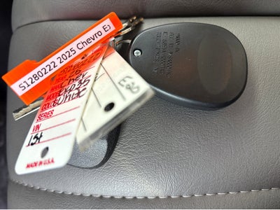 2025 Chevrolet Express Cutaway 3500 1WT