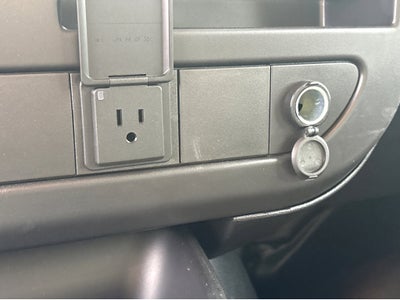 2025 Chevrolet Express Cutaway 3500 1WT