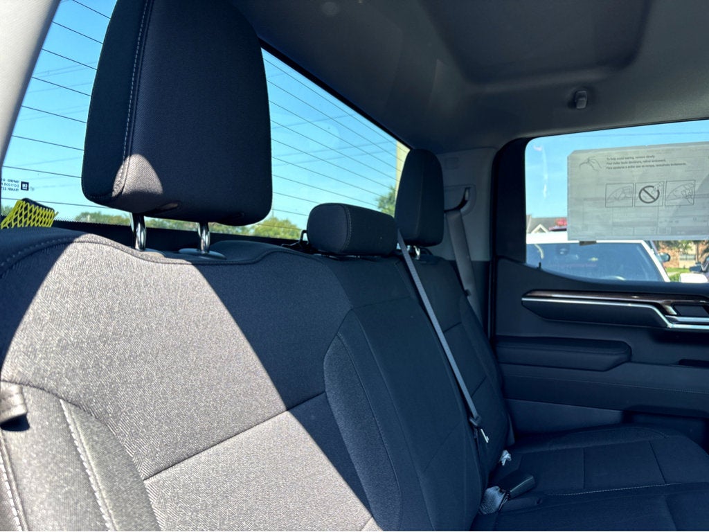 2025 Chevrolet Silverado 1500 LT (2FL)