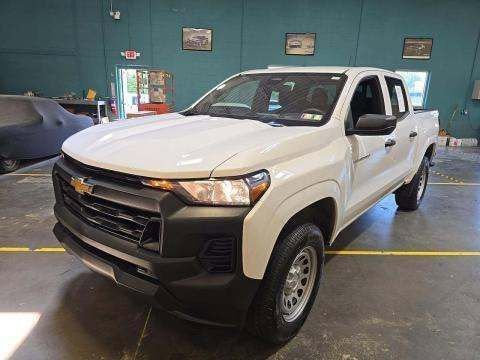 2024 Chevrolet Colorado WT