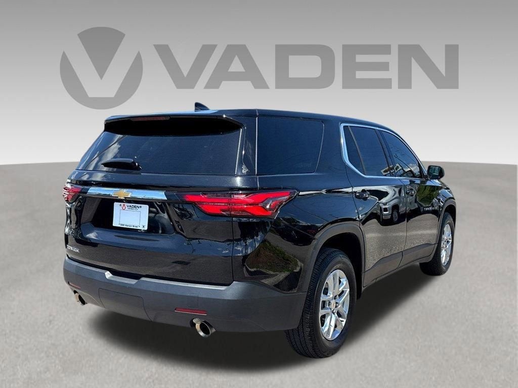 2023 Chevrolet Traverse LS - Photo 18