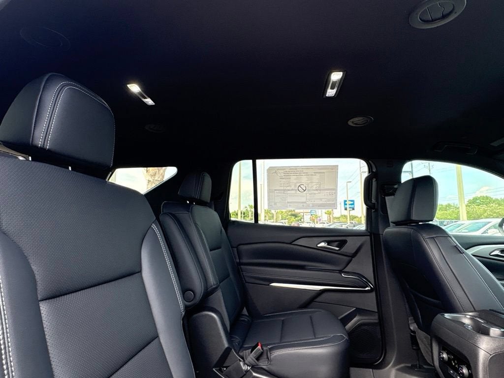 2027 Chevrolet Traverse LT - Photo 26