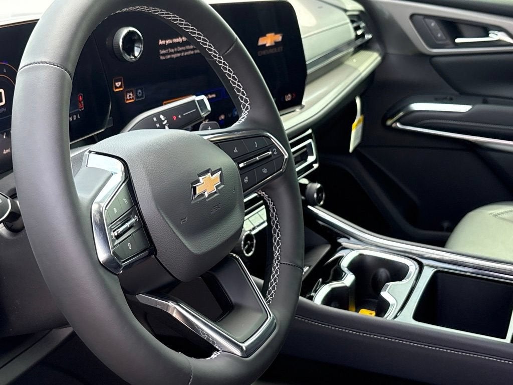 2027 Chevrolet Traverse LT - Photo 8