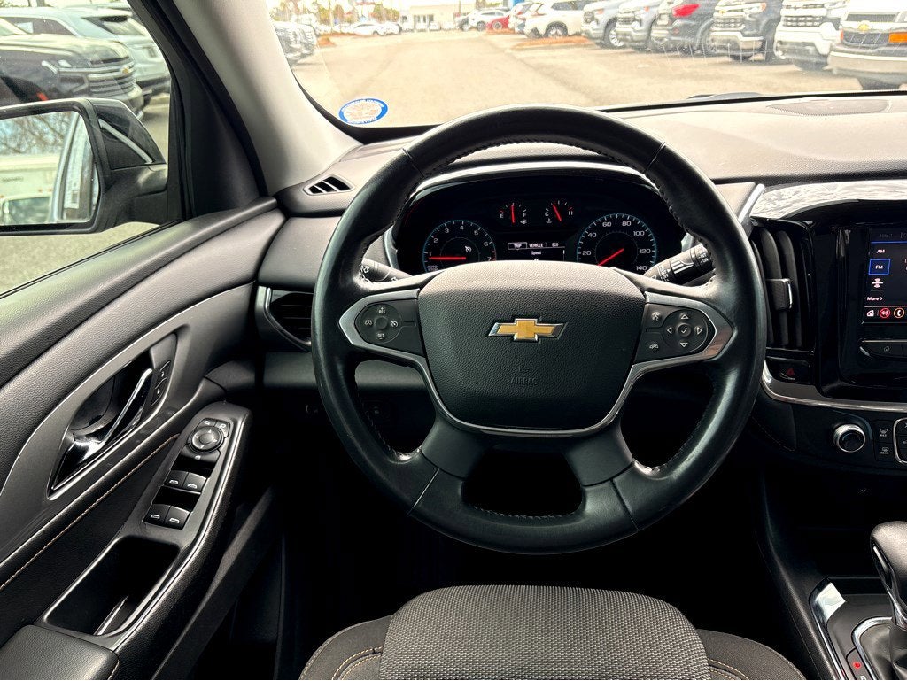 2021 Chevrolet Traverse LT Cloth
