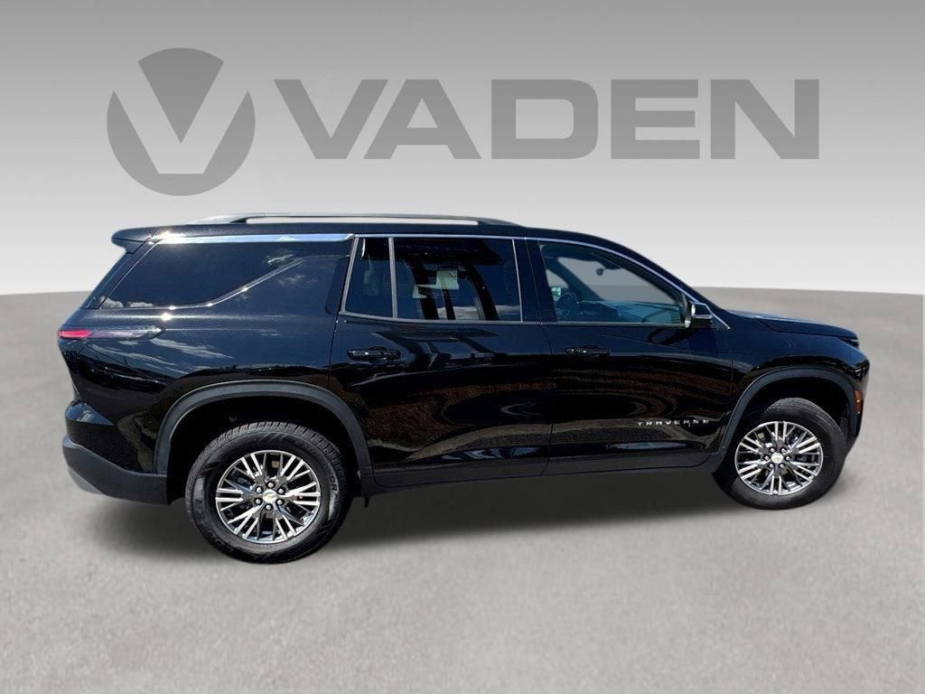 2025 Chevrolet Traverse LT - Photo 26