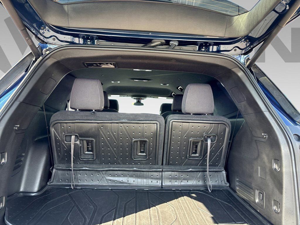 2023 Chevrolet Traverse 1LT - Photo 23