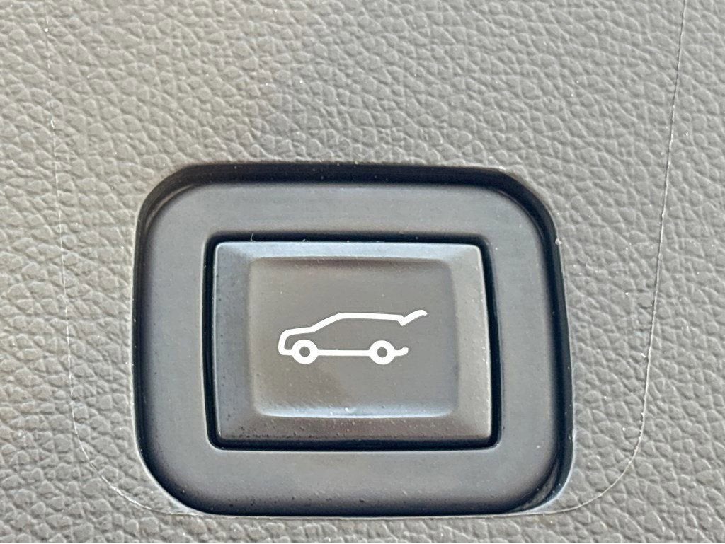 2023 Chevrolet Traverse 1LT - Photo 24
