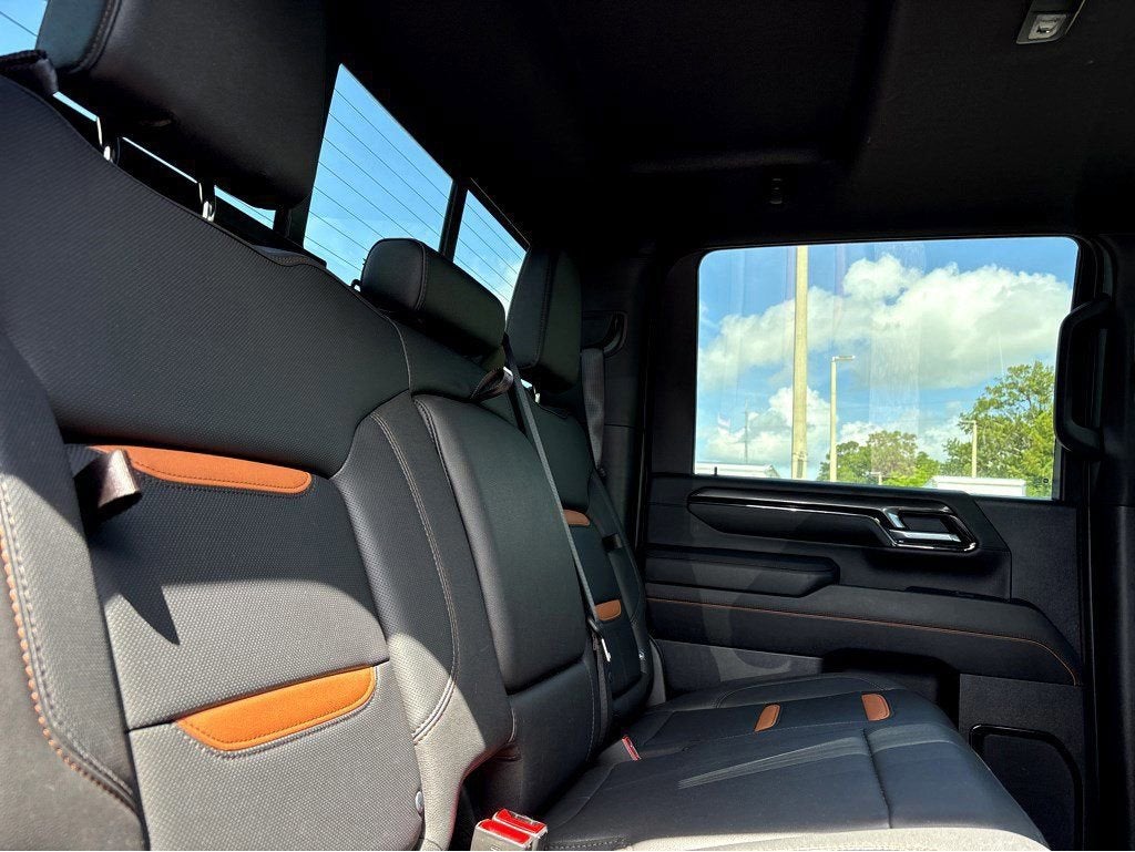 2024 GMC Sierra 2500HD AT4 - Photo 14