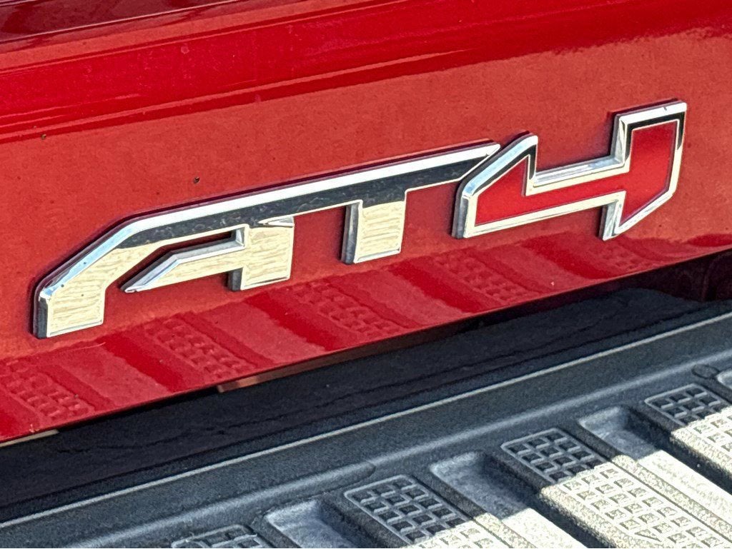 2024 GMC Sierra 2500HD AT4 - Photo 24