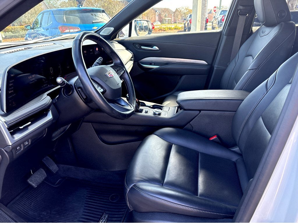 2024 Cadillac XT4 Premium Luxury