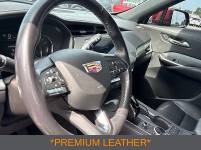 2023 Cadillac XT4 Premium Luxury