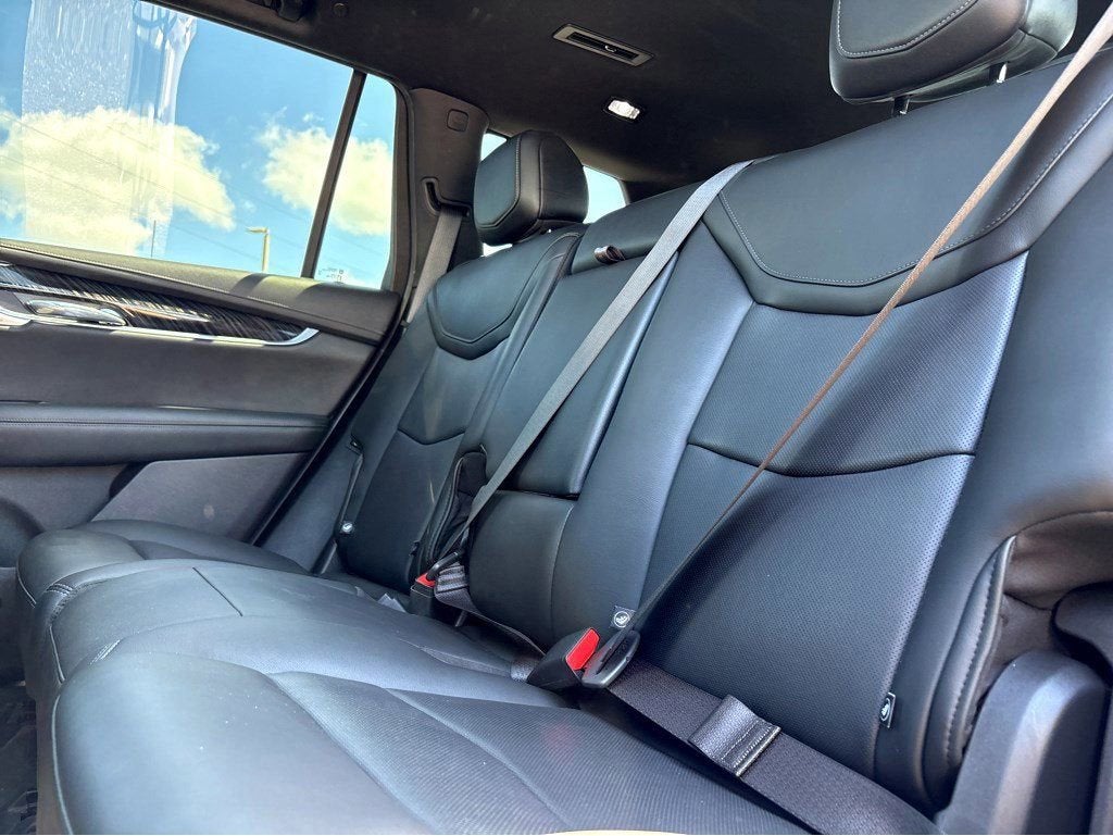 2023 Cadillac XT6 Premium Luxury
