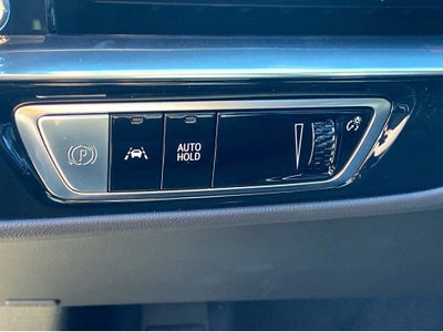 2024 Cadillac LYRIQ Luxury 2