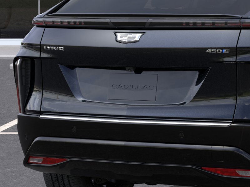 2024 Cadillac LYRIQ Luxury 2