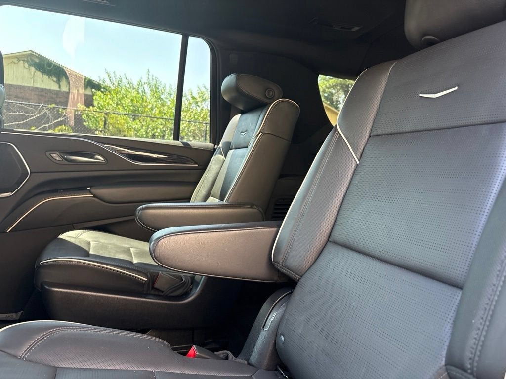 2022 Cadillac Escalade ESV Sport