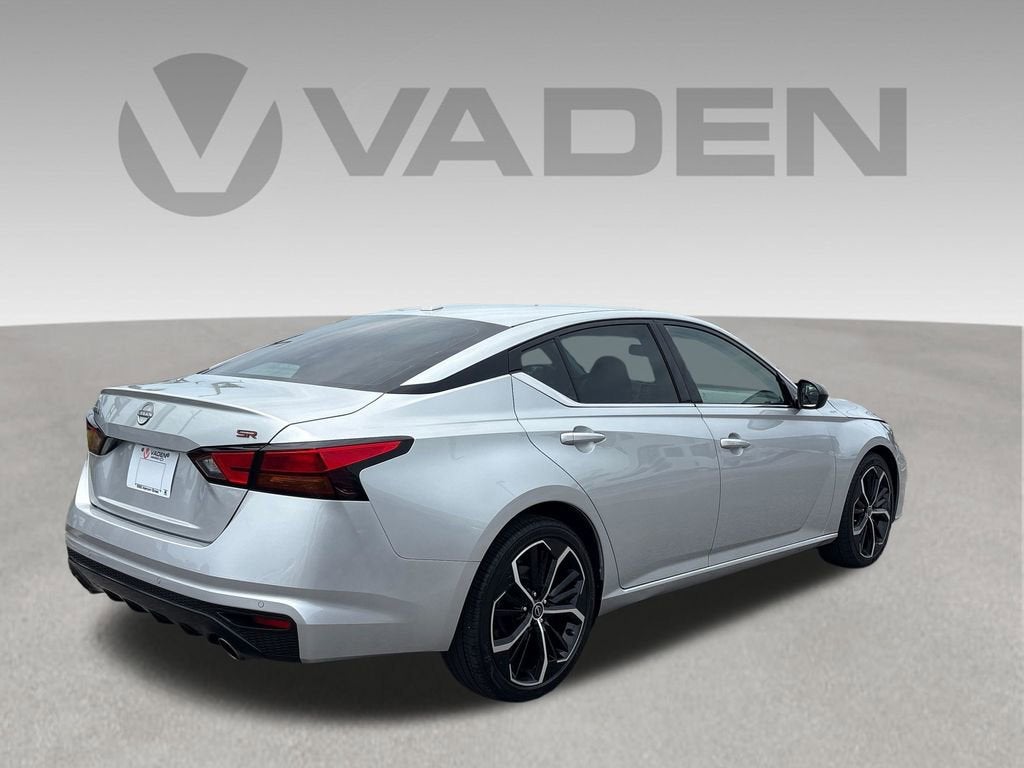 2024 Nissan Altima SR - Photo 23