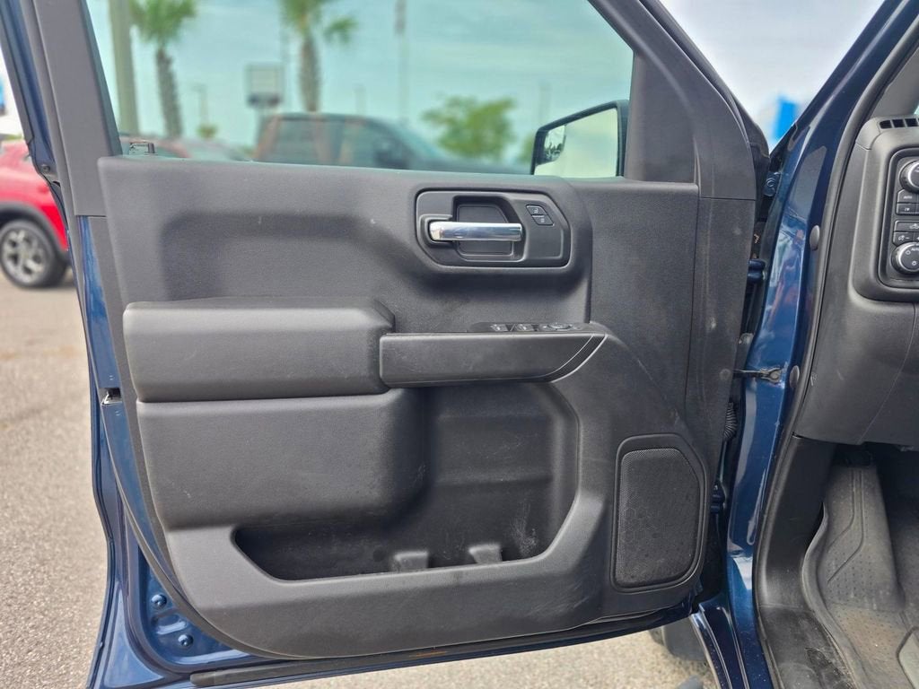 2023 Chevrolet Silverado 1500 Custom - Photo 14