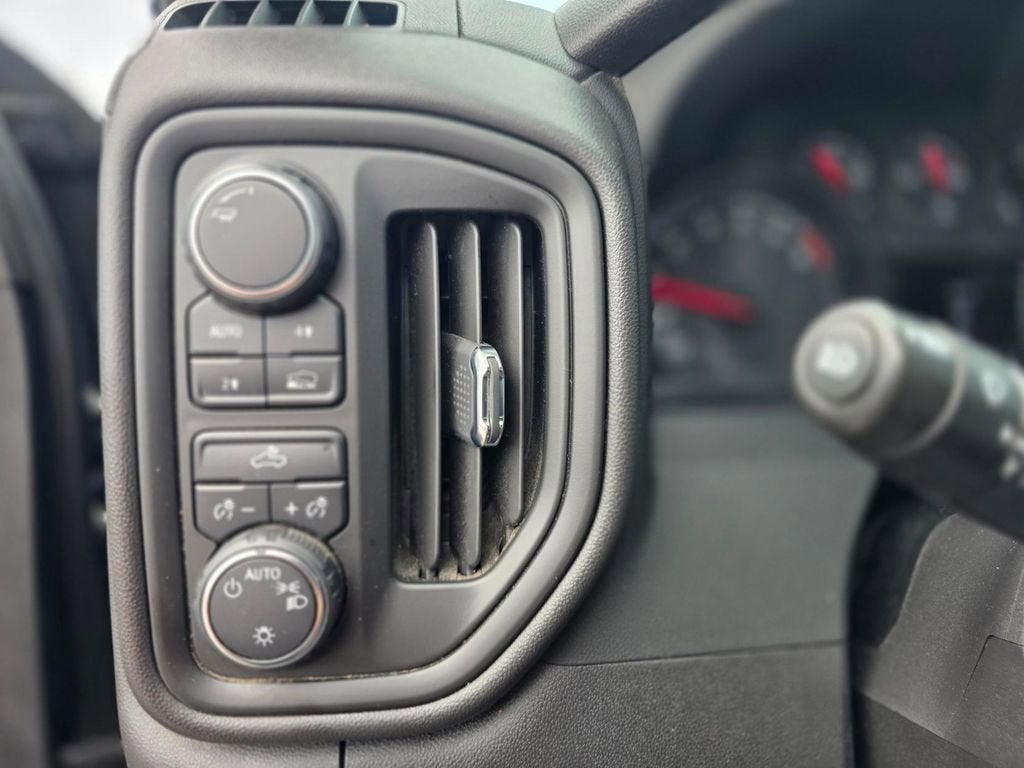 2023 Chevrolet Silverado 1500 Custom - Photo 16