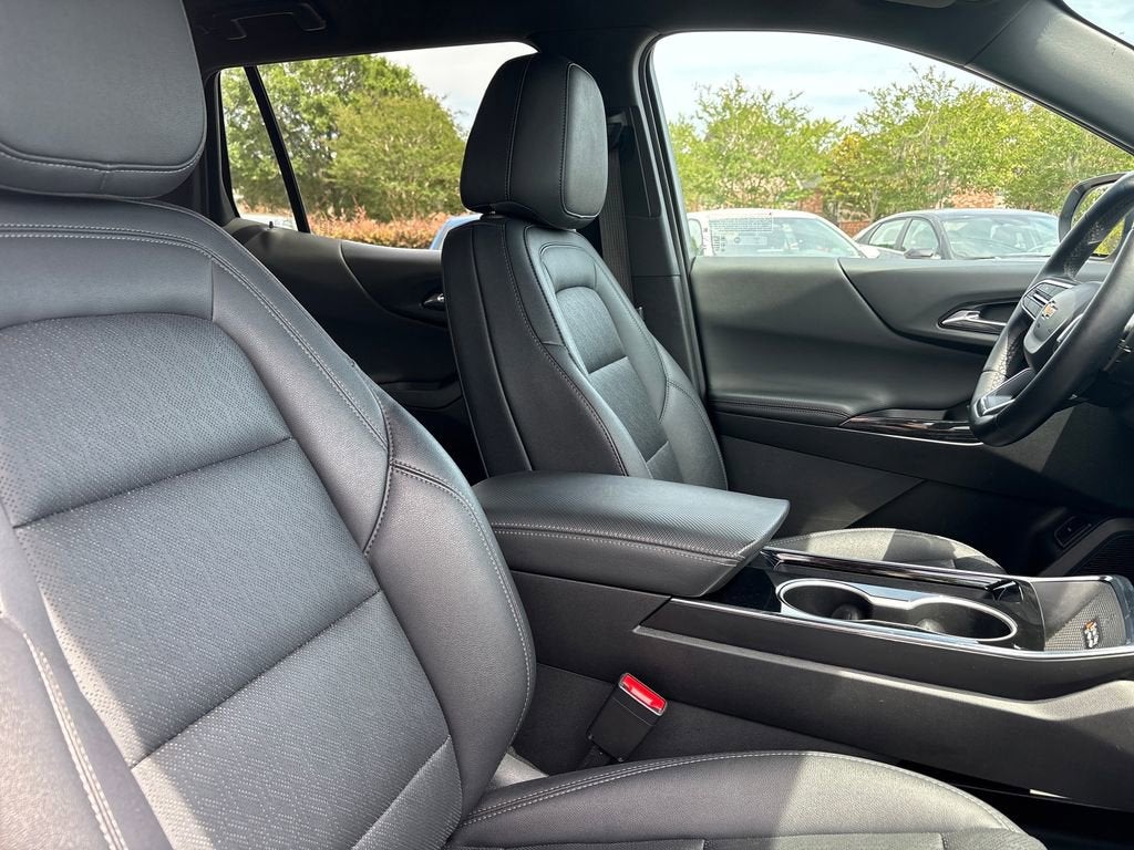 2025 Chevrolet Equinox LT - Photo 29