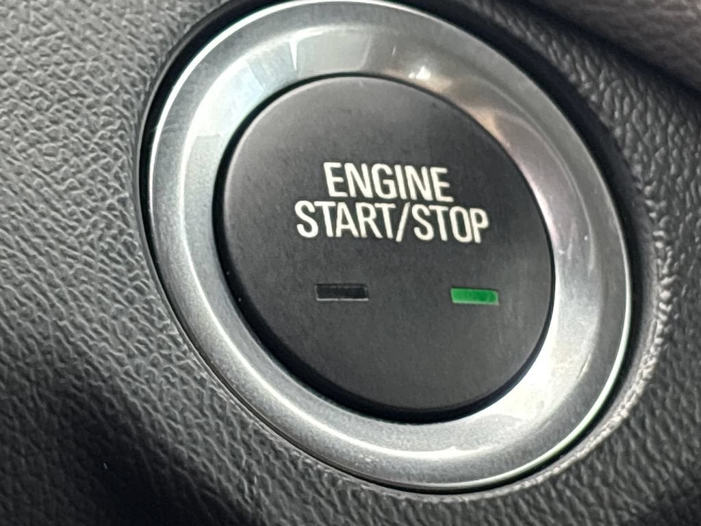 2023 Chevrolet Equinox LS - Photo 11