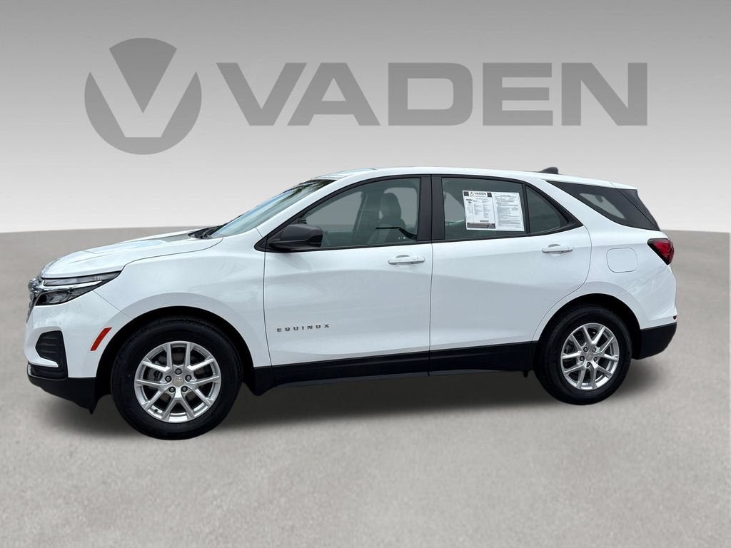 2023 Chevrolet Equinox LS - Photo 21