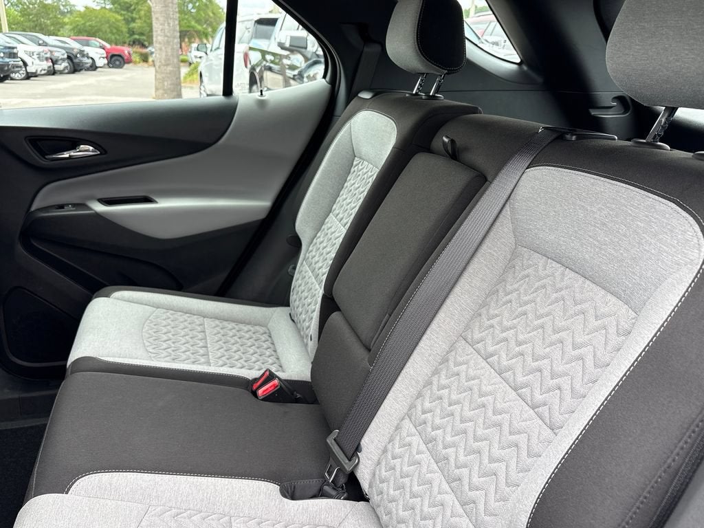 2023 Chevrolet Equinox LS - Photo 22