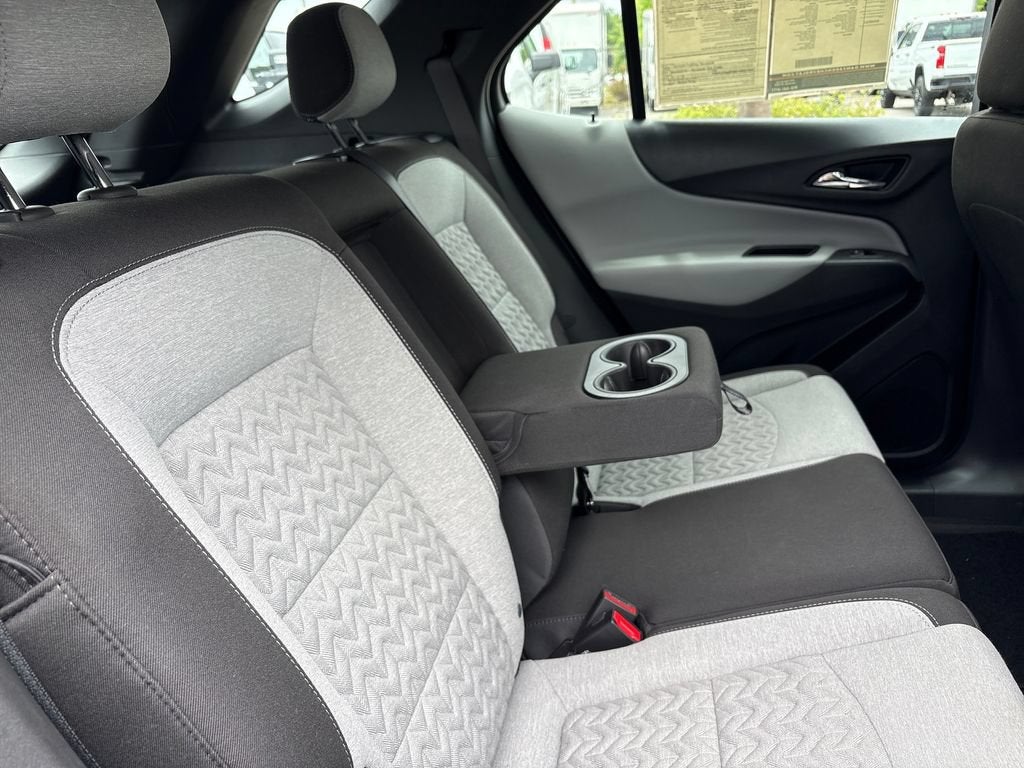 2023 Chevrolet Equinox LS - Photo 32