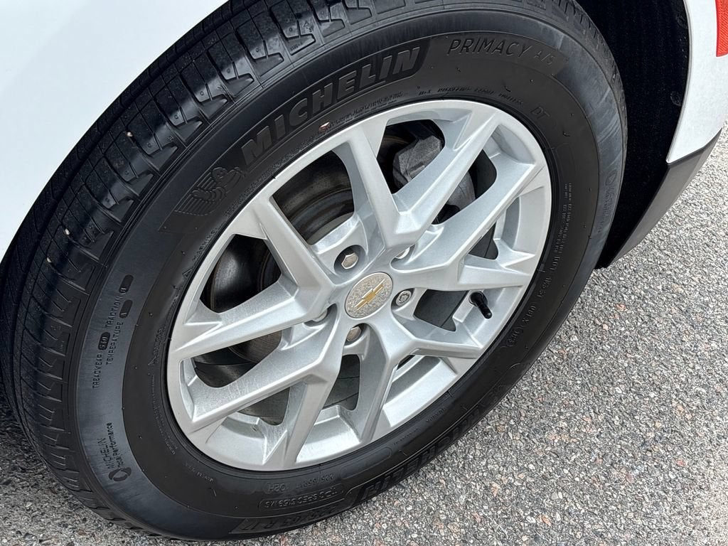 2023 Chevrolet Equinox LS - Photo 34