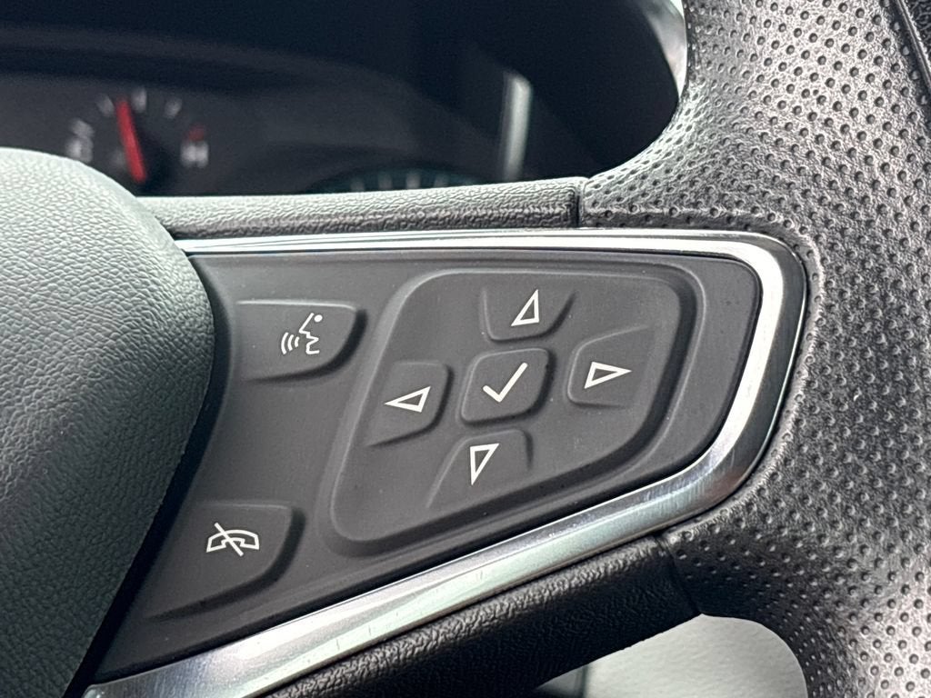 2023 Chevrolet Equinox LS - Photo 9