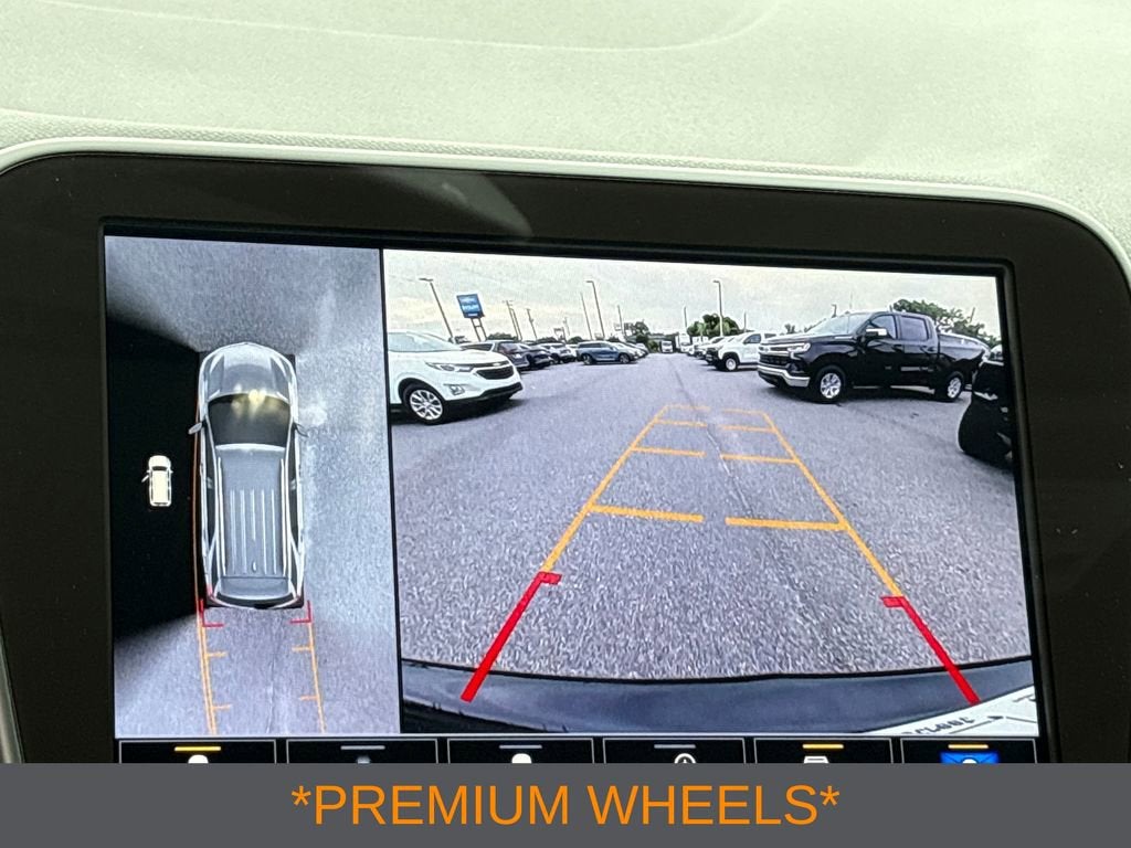 2024 Chevrolet Equinox LT - Photo 10