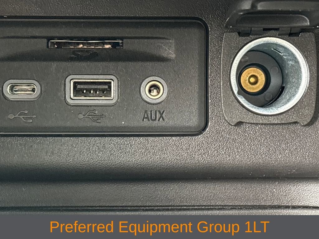 2024 Chevrolet Equinox LT - Photo 11