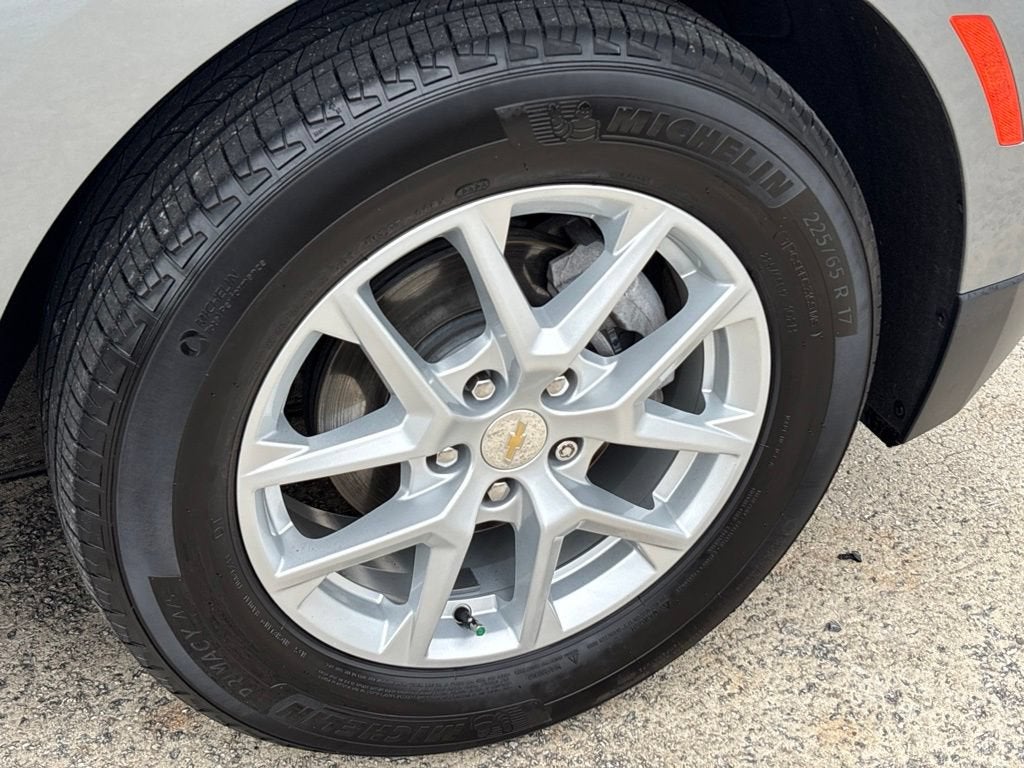 2024 Chevrolet Equinox LT - Photo 34