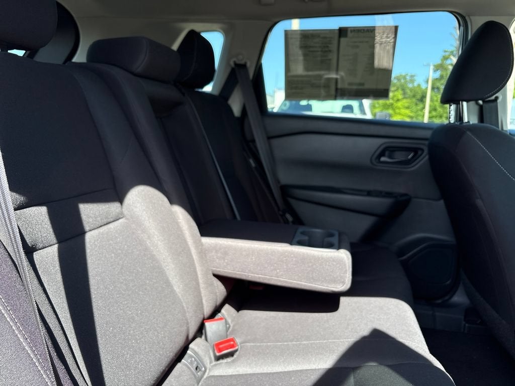 2024 Nissan Rogue S - Photo 30