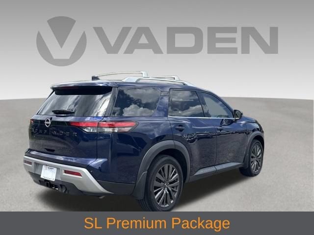 2022 Nissan Pathfinder SL