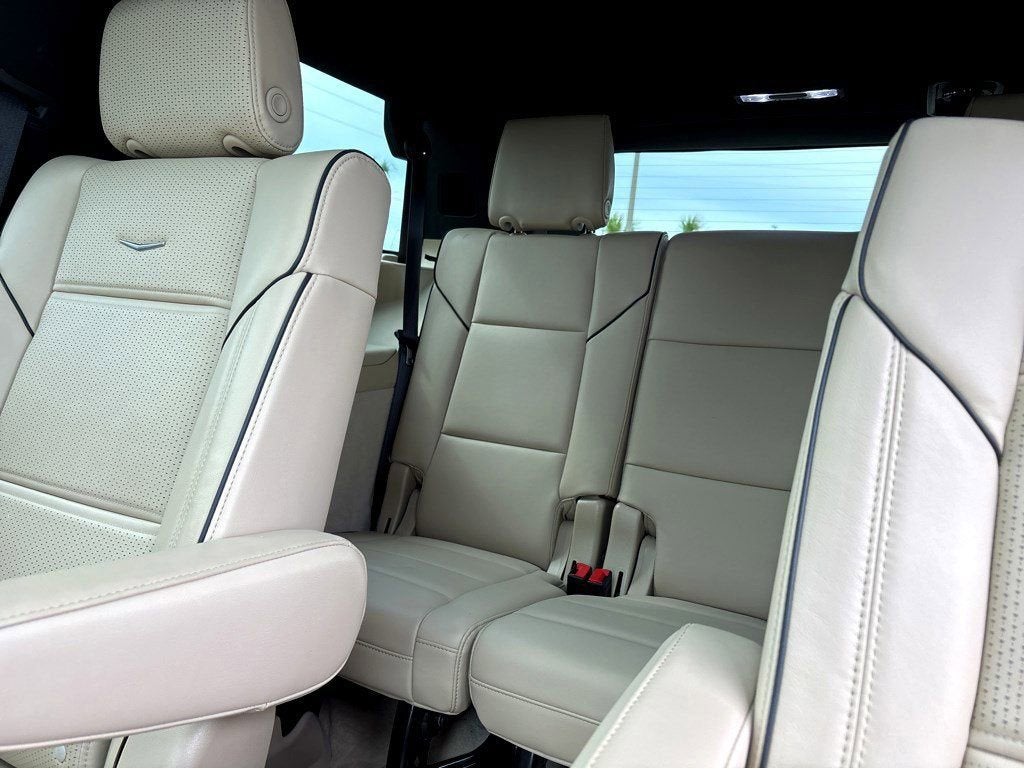 2023 Cadillac Escalade Premium Luxury - Photo 18
